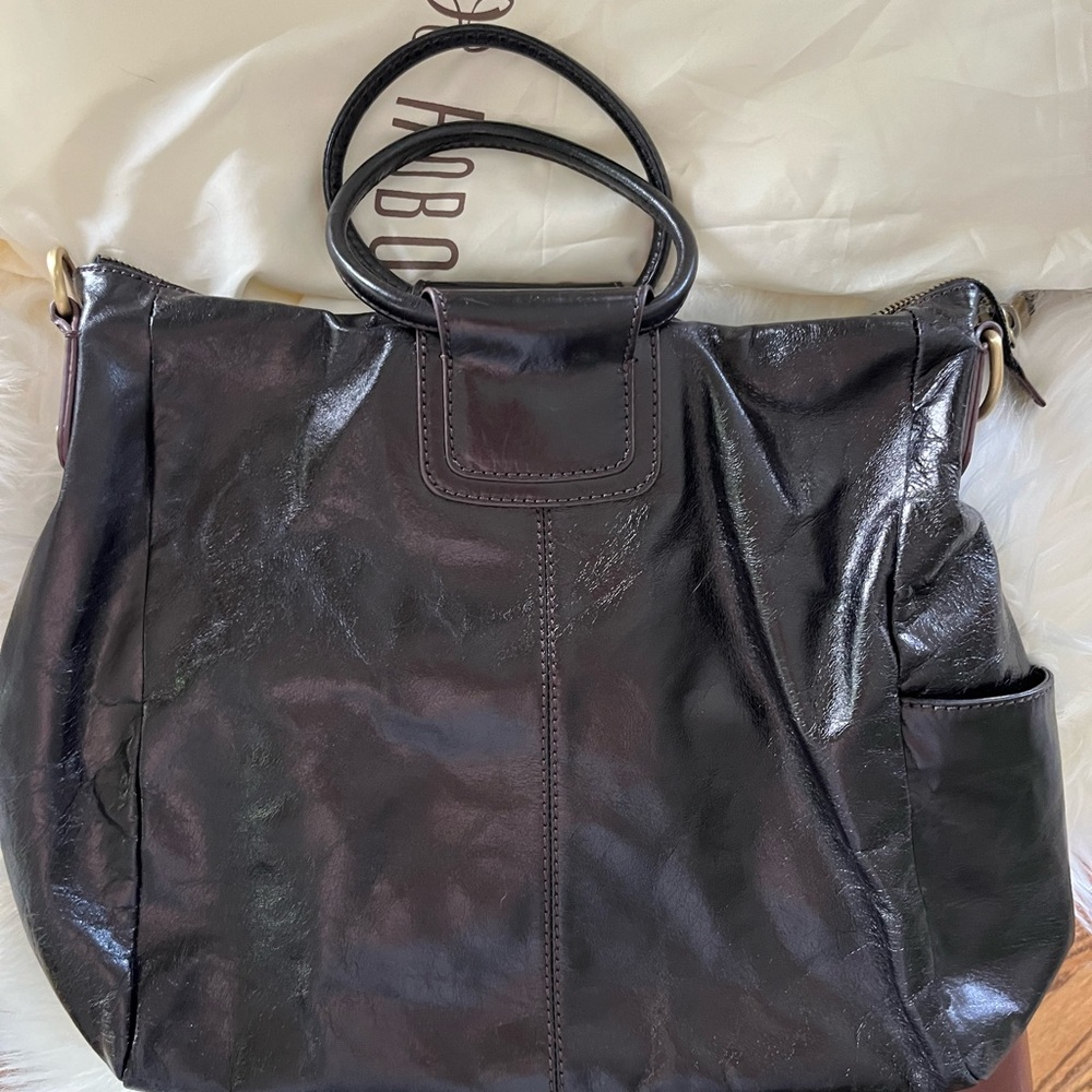 HOBO Sheila Large Satchel Black polished leather.